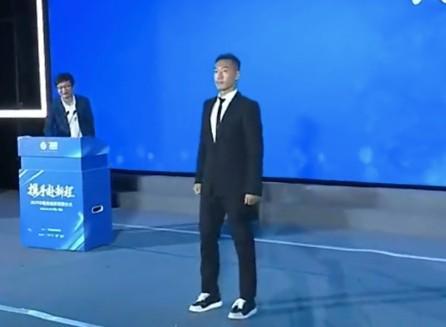 皇冠体育-吴曦：热爱是我生涯的关键词，让我选金球会增选于汉超